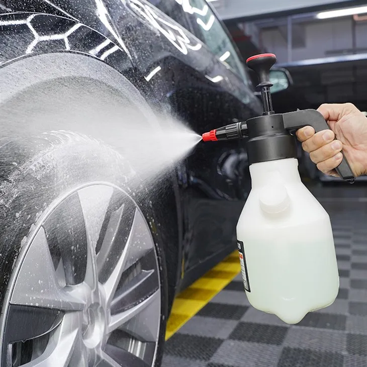 25 car cleaning spray bottl  (1)